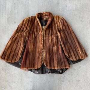 1940s Marguerite V Suits Furrier Womens Brown Fur Capelet Jacket